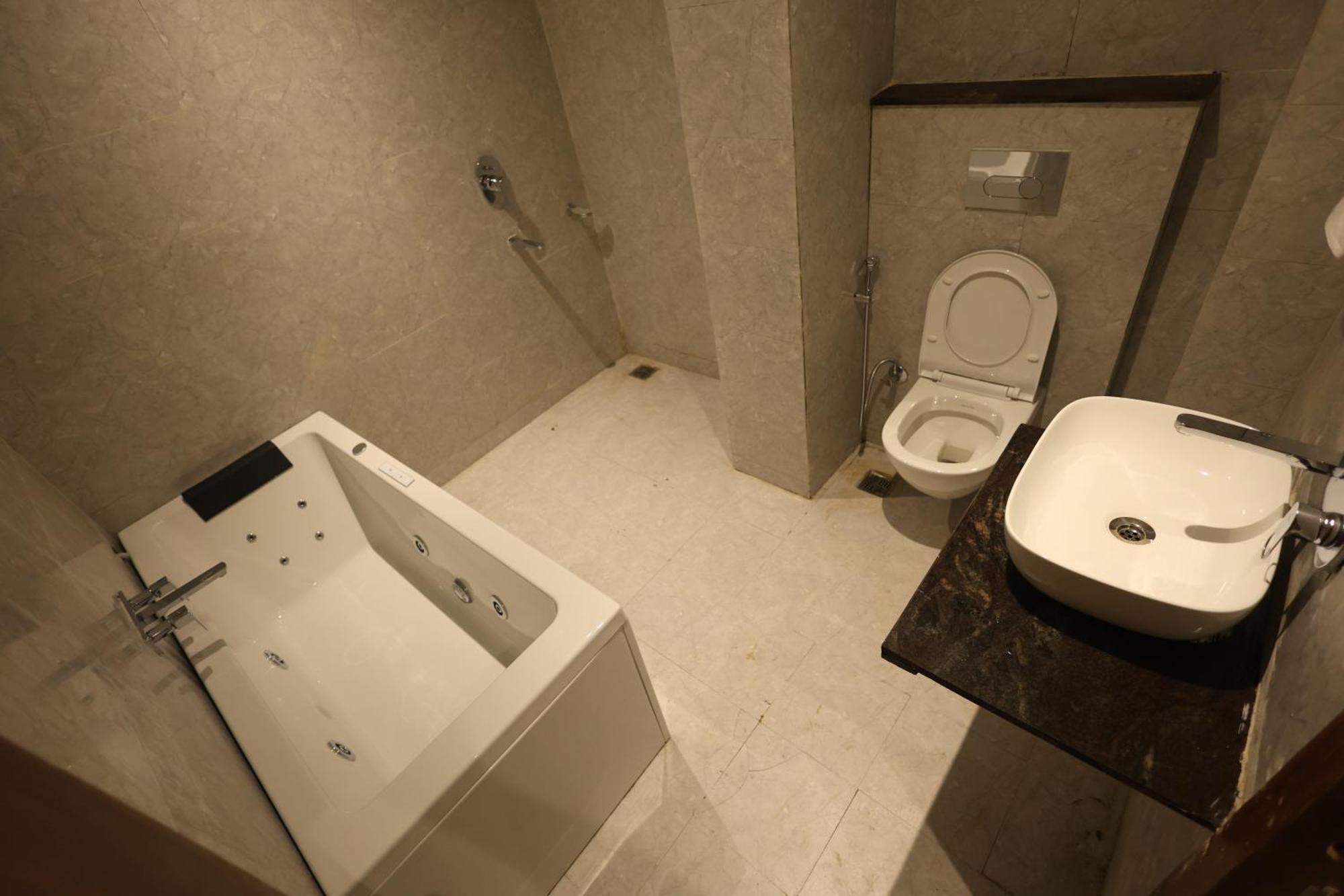 Aceotel Premier, Vijay Nagar Indore Exterior foto