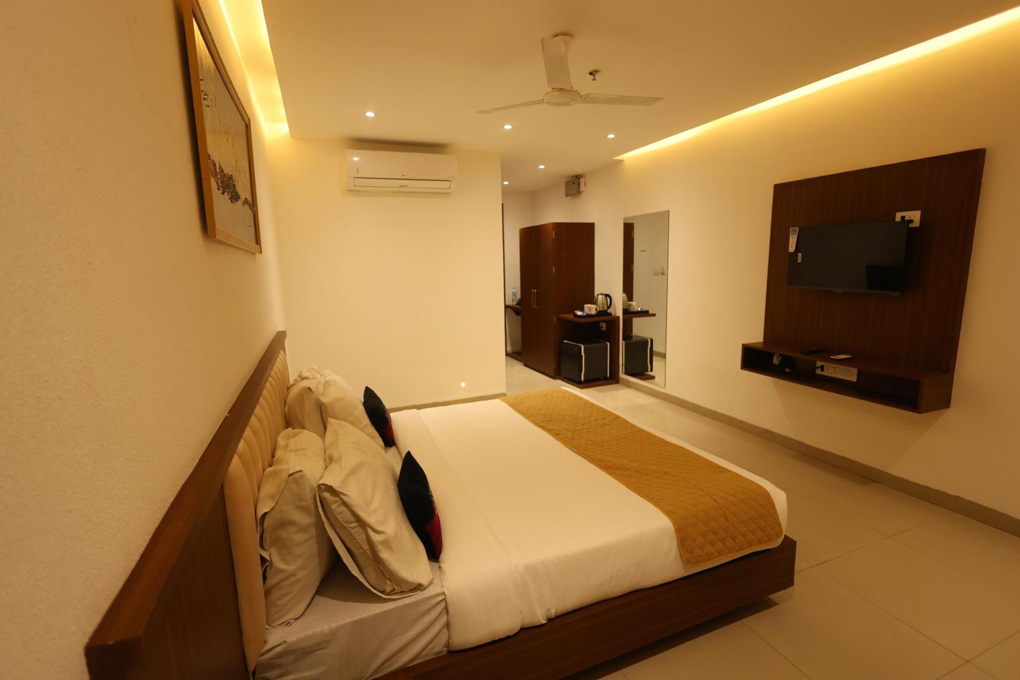 Aceotel Premier, Vijay Nagar Indore Exterior foto