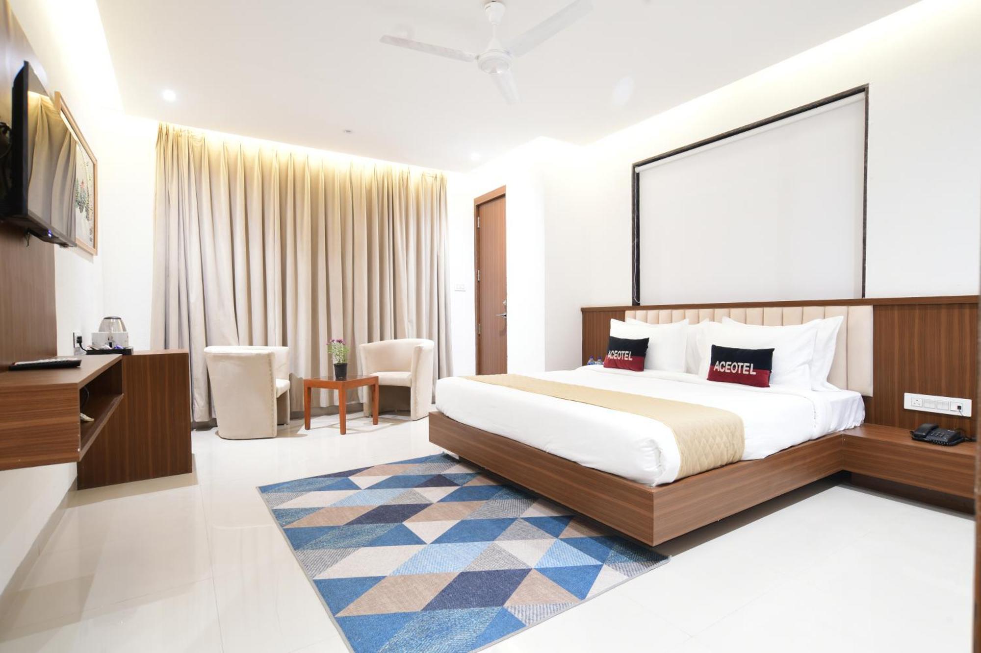 Aceotel Premier, Vijay Nagar Indore Exterior foto