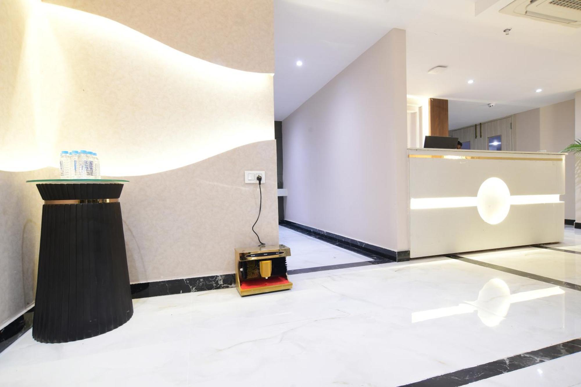 Aceotel Premier, Vijay Nagar Indore Exterior foto