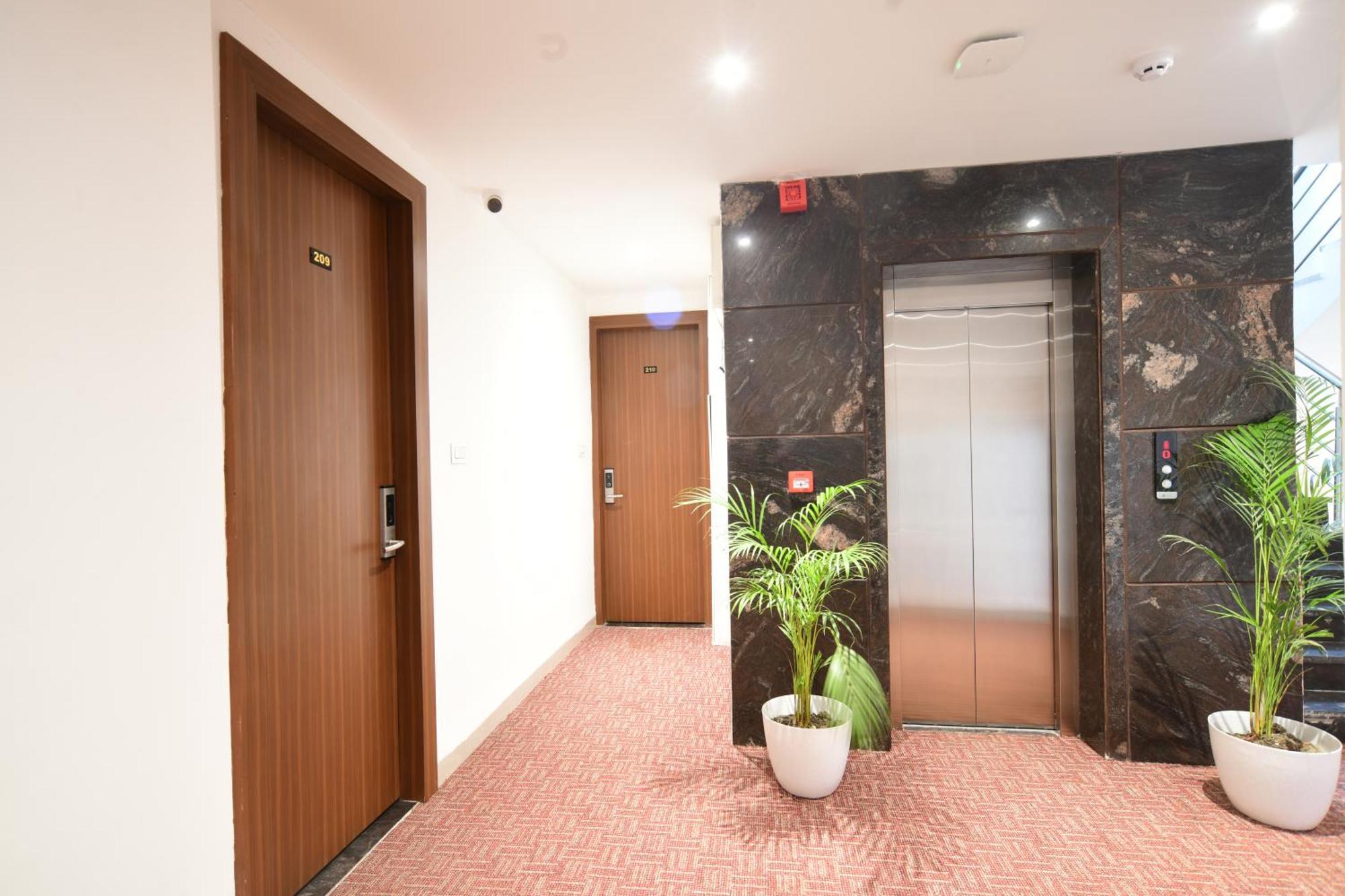 Aceotel Premier, Vijay Nagar Indore Exterior foto